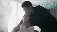 Cena do episódio 9: Eu não desgosto, sempre gostei de Double Helix