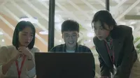 Cena do episódio 4 de O Tempo Traz Você pra Mim