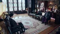 Cena do episódio 10 de Siege in Fog
