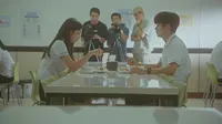 Cena do episódio 1: Eu sei o que você fez no verão passado de Nosso Eterno Verão