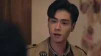 Cena do episódio 31 de My Roommate is a Detective