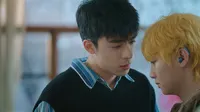 Cena do episódio 6: Faça o que eu quero fazer, ame quem eu quero amar de O Azul da Juventude