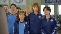 Cena do episódio 1: Por Acaso a Gente Se Conhece? Você Parece Familiar de A Fada do Levantamento de Peso, Kim Bok-Joo