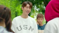 Cena do episódio 2: Prazer em Conhecê-la. Até Mais, Gordinha de A Fada do Levantamento de Peso, Kim Bok-Joo