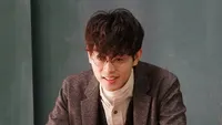 Cena do episódio 4 de Os Refens do Professor Hiiragi