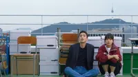 Cena do episódio 22 de Love with Flaws
