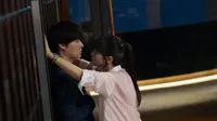Cena do episódio 6 de Love with Flaws