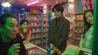 Cena do episódio 7: Don't Dream It's Over de O Diretor Nu
