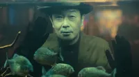 Cena do episódio 3 de O Diretor Nu