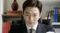 Cena do episódio 9: Thank You for Coming Back de Chefe Kim