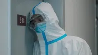 Cena do episódio 18 de Amor Binário