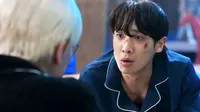 Cena do episódio 12: Matthew Suspects Ki-tak de A Fuga dos Sete