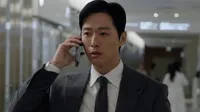 Cena do episódio 1 de O Marido