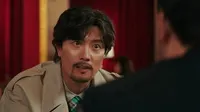 Cena do episódio 9: Their First Encounter de A Rainha dos Golpes
