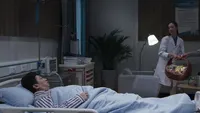 Cena do episódio 2 de Persiga a Verdade