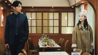 Cena do episódio 3: First Snow de Amando o Inimigo