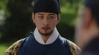 Cena do episódio 4 de A Rainha Que Coroa