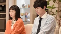 Cena do episódio 5 de RECÉM-CASADOS