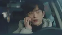 Cena do episódio 4 de Irei Quando o Tempo Estiver Bom