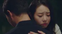 Cena do episódio 8 de O tio