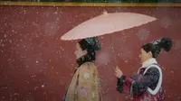 Cena do episódio 76 de O amor real de Ruyi no palácio