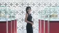 Cena do episódio 8: A Arte de Sarah de A Arte de Sarah