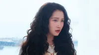 Cena do episódio 10: Childhood Friend Appears Out of the Blue de Deslumbrante