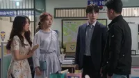 Cena do episódio 23 de Parceira Suspeita