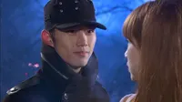 Cena do episódio 9 de Sonhe Alto