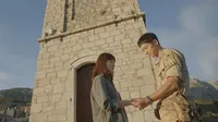 Cena do episódio 12: As of This Moment, Everyone Will Return to Team Alpha de Descendentes do Sol