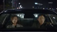 Cena do episódio 13: You're Not My Director Any More de Descendentes do Sol
