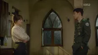 Cena do episódio 4: I Will Find a Way to Drink de Descendentes do Sol