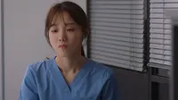 Cena do episódio 1 de Dr. Romântico