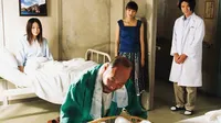 Cena do episódio 7 de A Clínica do Dr. Coto