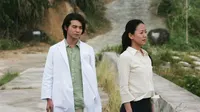 Cena do episódio 8 de A Clínica do Dr. Coto