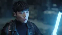 Cena do episódio 32 de Os olhos dourados