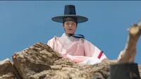 Cena do episódio 8 de Papel de Rainha