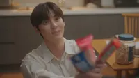 Cena do episódio 10: Yeon-mi Visits Luni Tarot Cafe de Meu Adorável Mentiroso