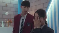 Cena do episódio 2 de Dedos Espirituais