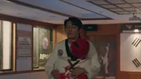 Cena do episódio 8 de Agente Kim: Reativado