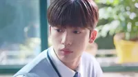Cena do episódio 1 de School 2021