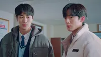 Cena do episódio 15 de School 2021