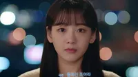 Cena do episódio 9 de School 2021