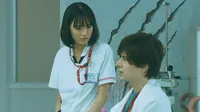 Cena do episódio 3: Crime and Punishment de Seria Cômico Se Não Fosse Trágico
