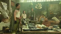 Cena do episódio 6: The Clock Won't Turn Back de Seria Cômico Se Não Fosse Trágico