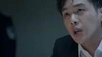 Cena do episódio 18 de Médico Legista: Dr. Qin