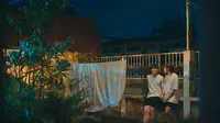 Cena do episódio 4 de Hospedeiro Fantasma, Casa Fantasma