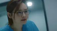 Cena do episódio 11 de Hospital Playlist