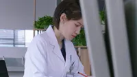 Cena do episódio 20 de Uma Queda Por Você