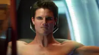 Cena do episódio 18: Smoke and Mirrors de Amanhã